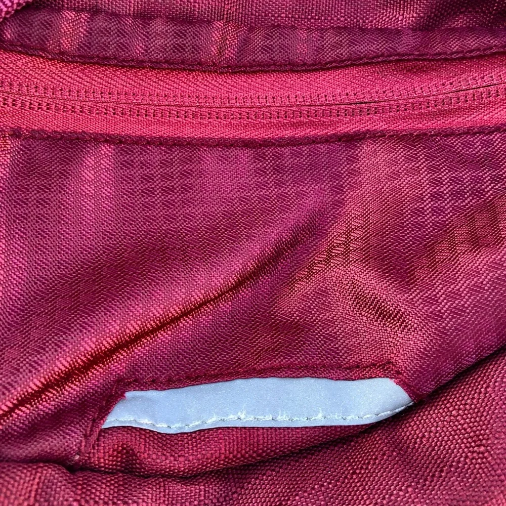 Quest Small Recreational Waist Bag Reflective Strip Adjustable Strap Running